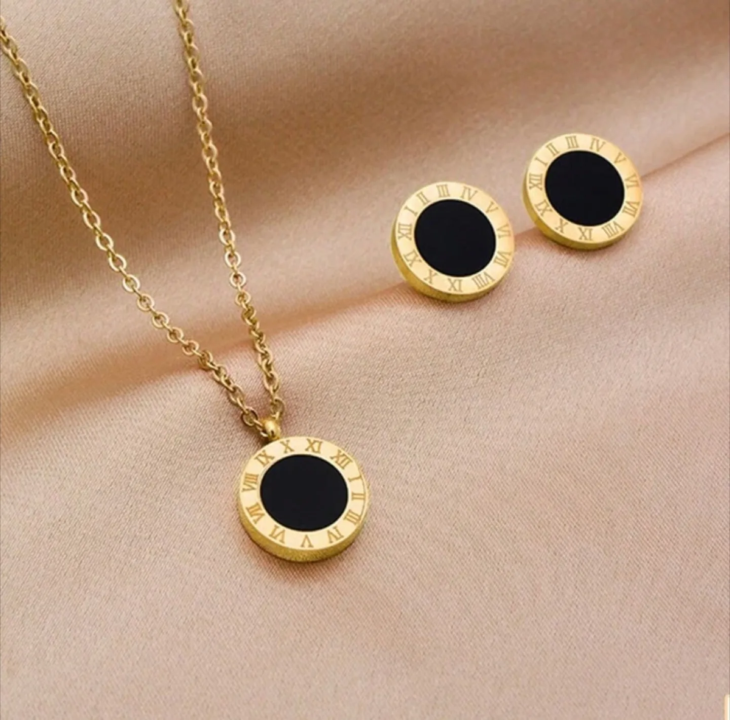 Gold Necklace & Earring Set thumbnail