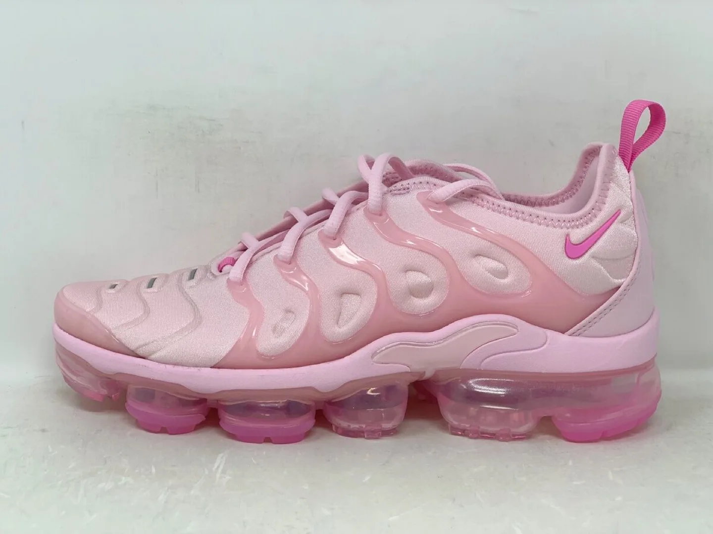 Nike Air VaporMax Plus thumbnail