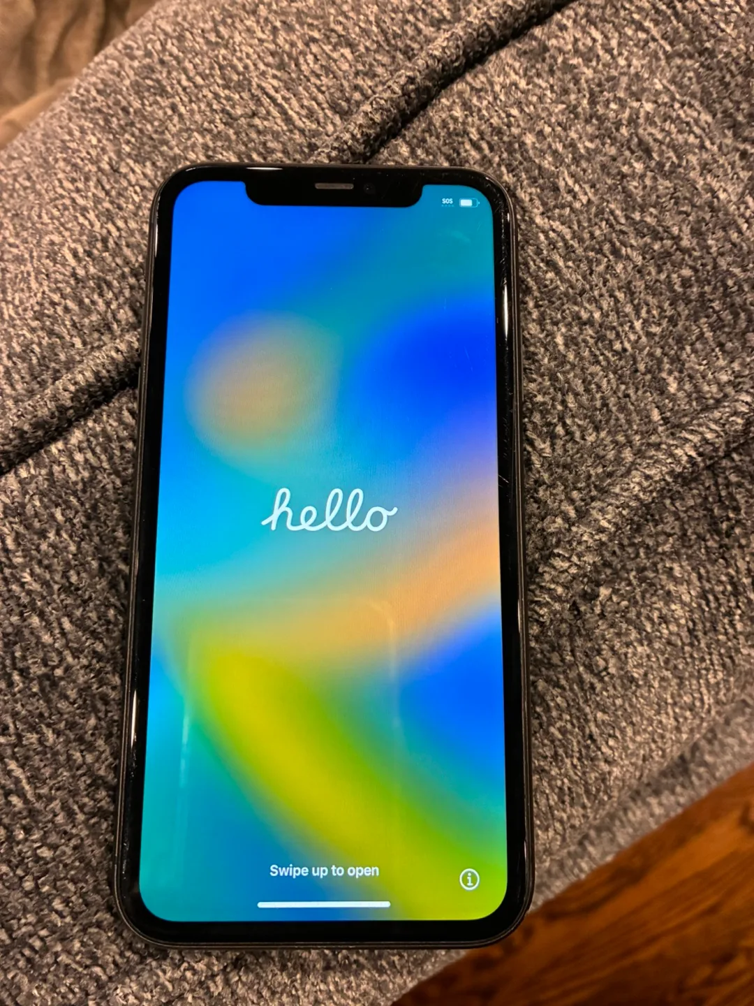 iPhone 11 - 128GB image indicator(3)
