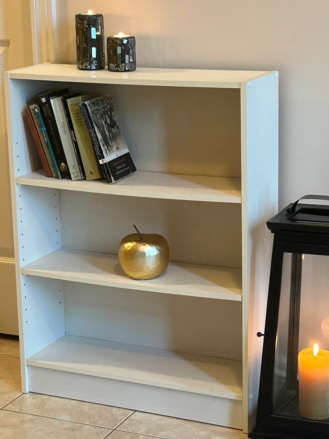 White Bookshelf - Great Condition! thumbnail