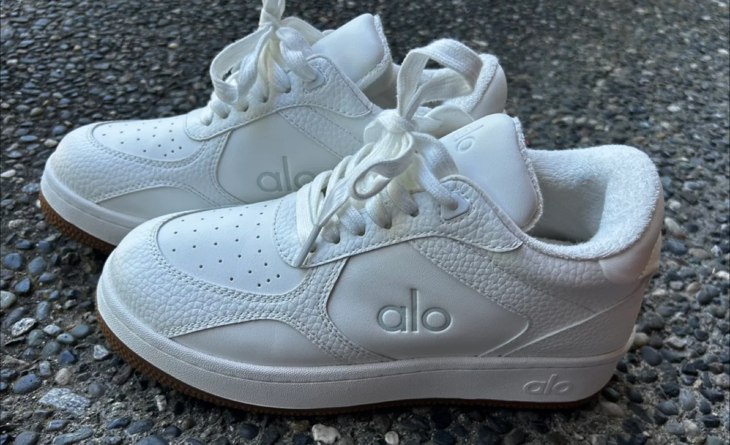 Alo Recovery Mode Sneakers - Size 7.5 Womens image indicator(3)