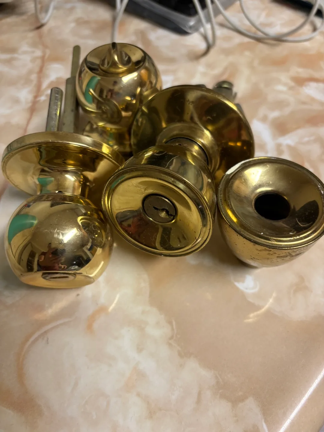 Two door knobs 🇨🇦 thumbnail