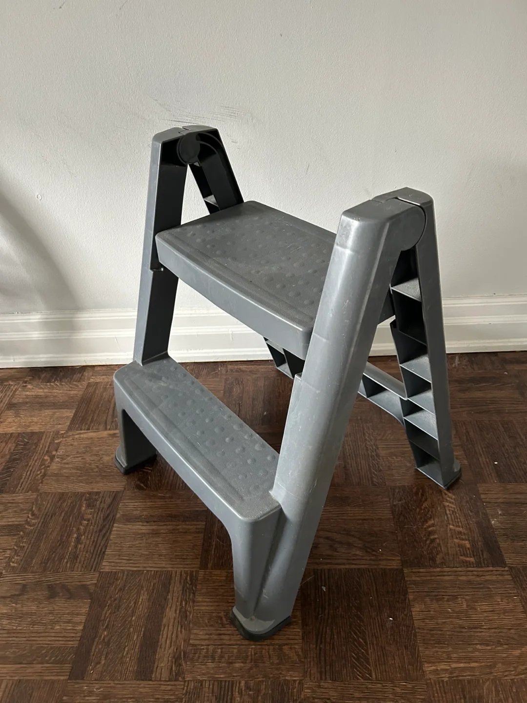 Folding Step Stool thumbnail