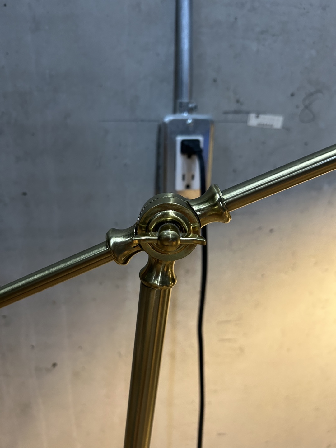 Brass Finish Adjustable Floor Lamp - photo 4