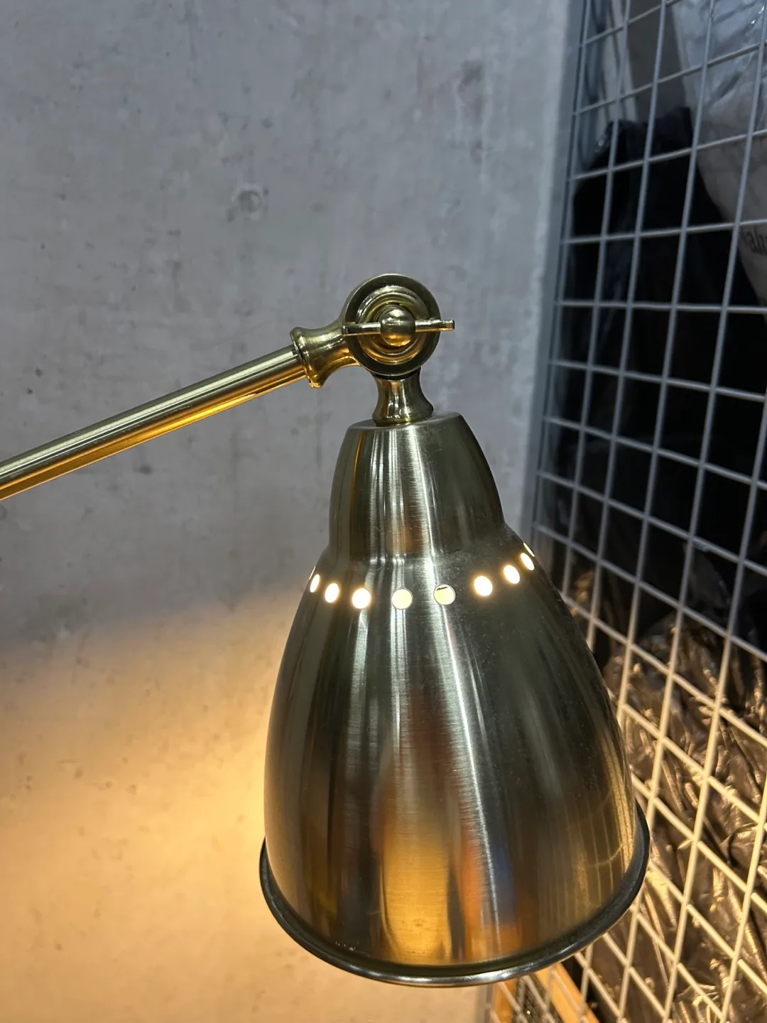 Brass Finish Adjustable Floor Lamp image indicator(3)