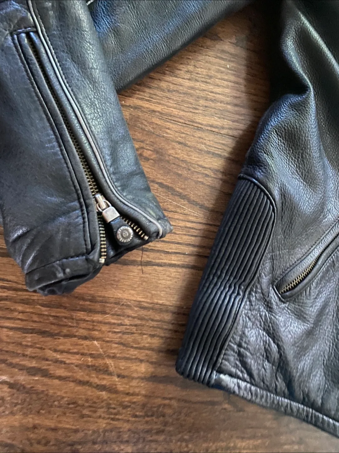 Harley Davidson 100th Anniversary  Motorcycle Leather Jacket XL image indicator(6)