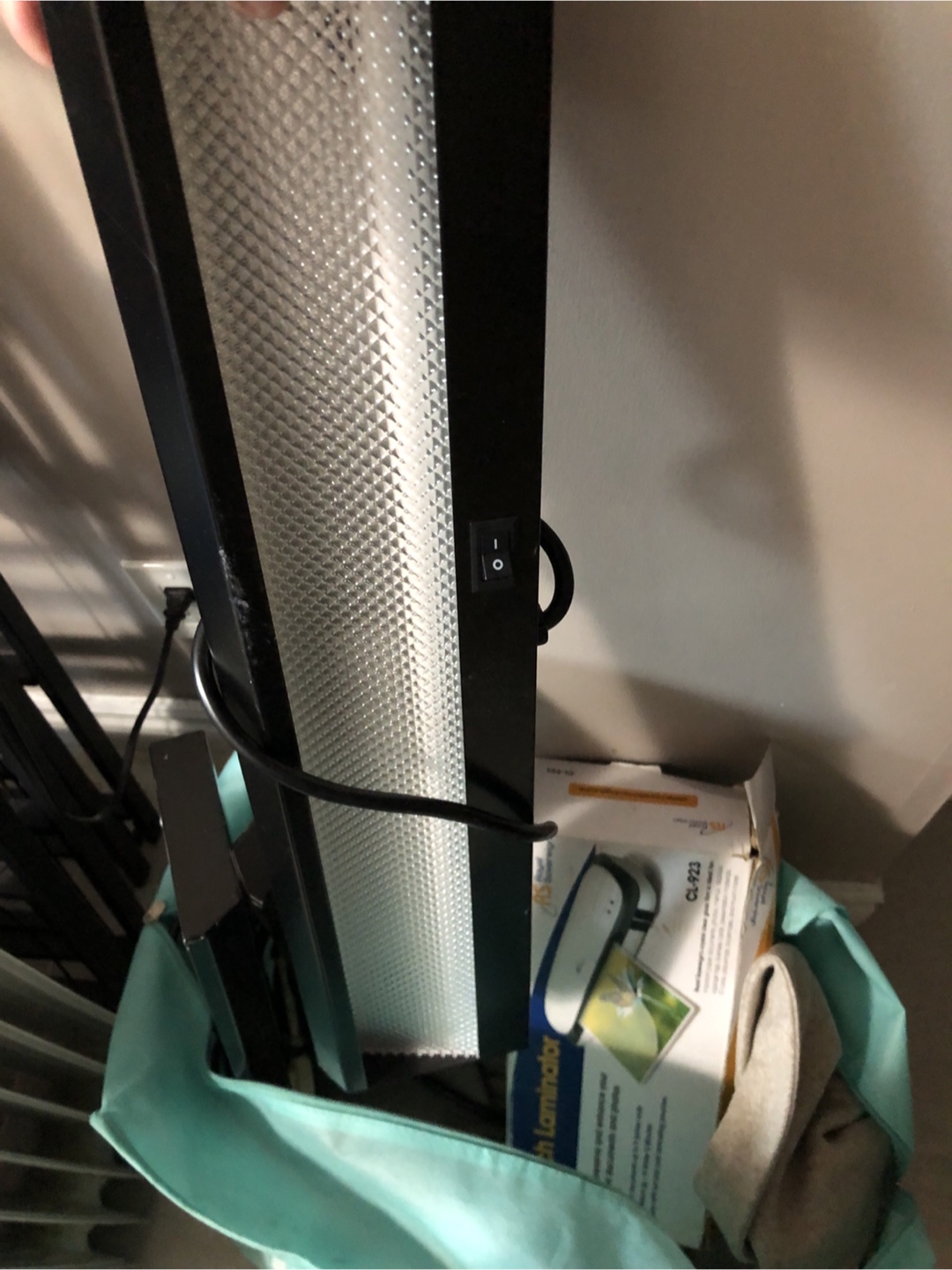 Black Fluorescent Shop Light - photo 3