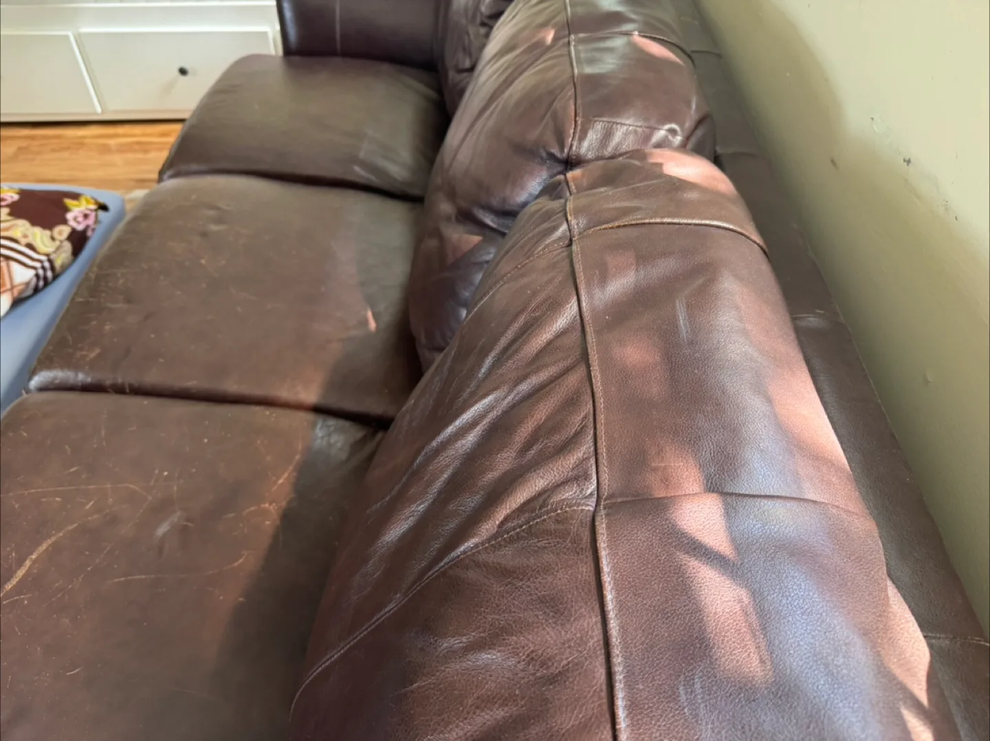 3 Leather Sofas Set image indicator(3)