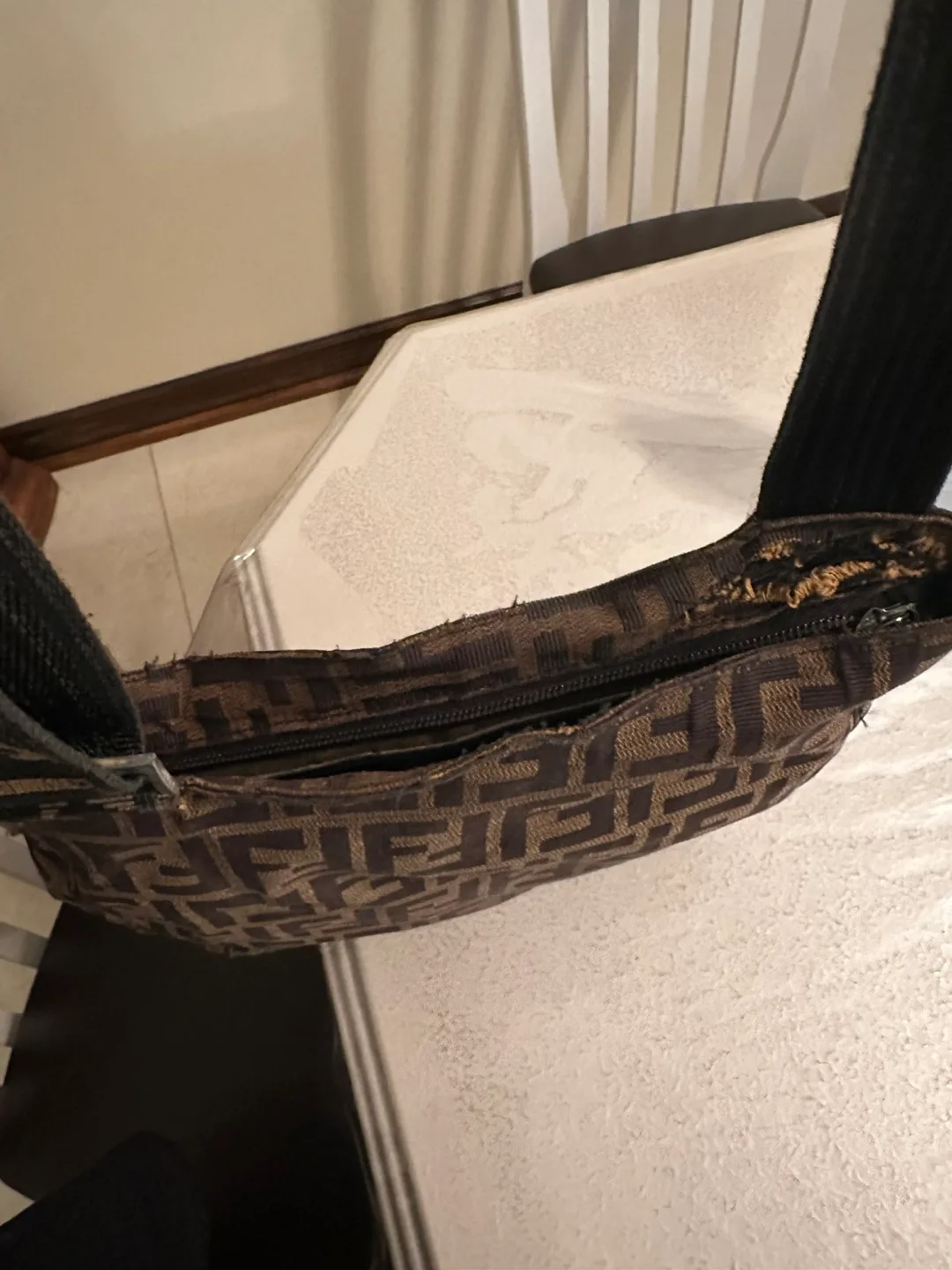 Fendi Roma Brown Shoulder Bag image indicator(3)