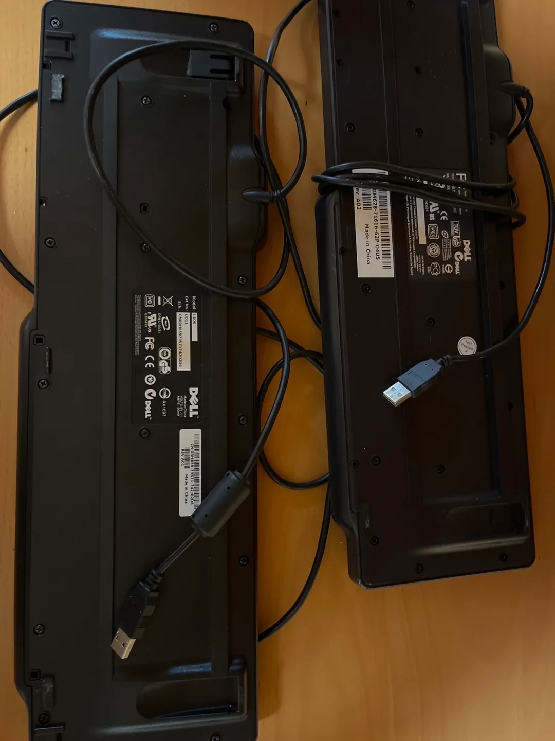 Dell Keyboards - 2 Available image indicator(2)