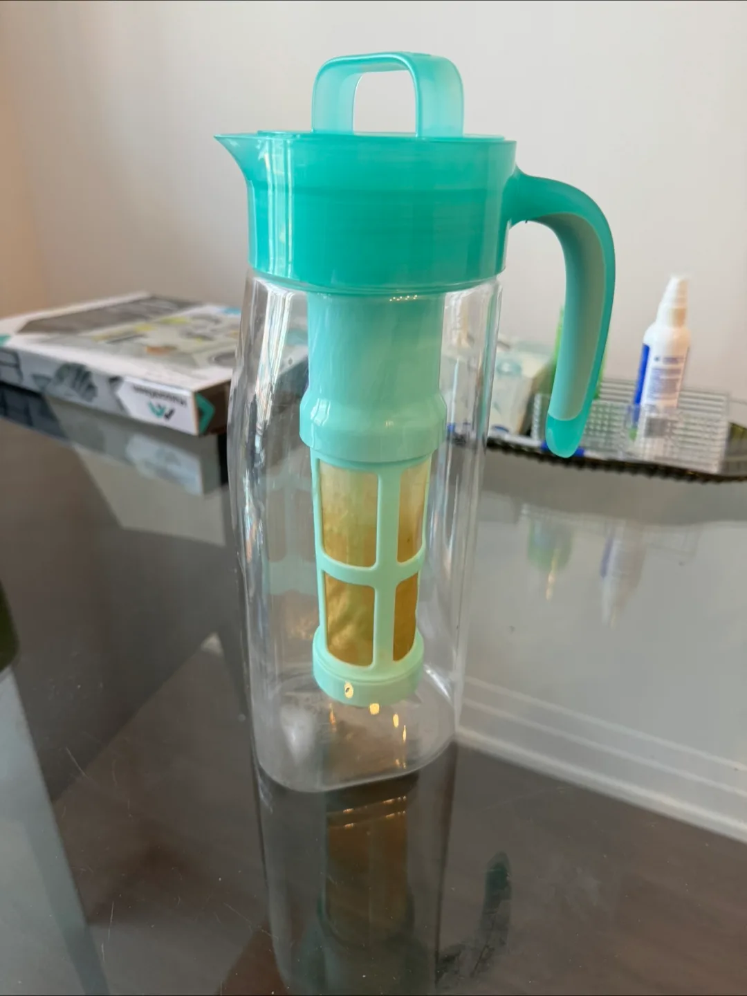 David’s Tea Cold Brew Maker Pitcher thumbnail