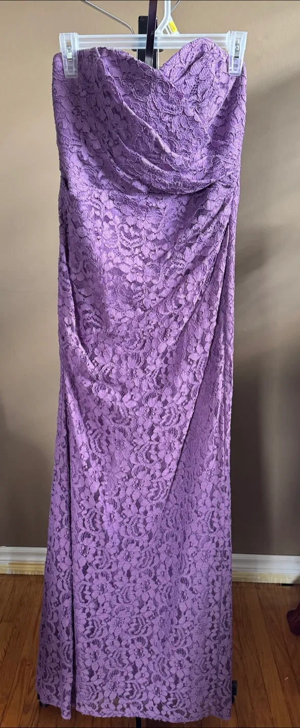 David's Bridal Dress - Size 8 thumbnail