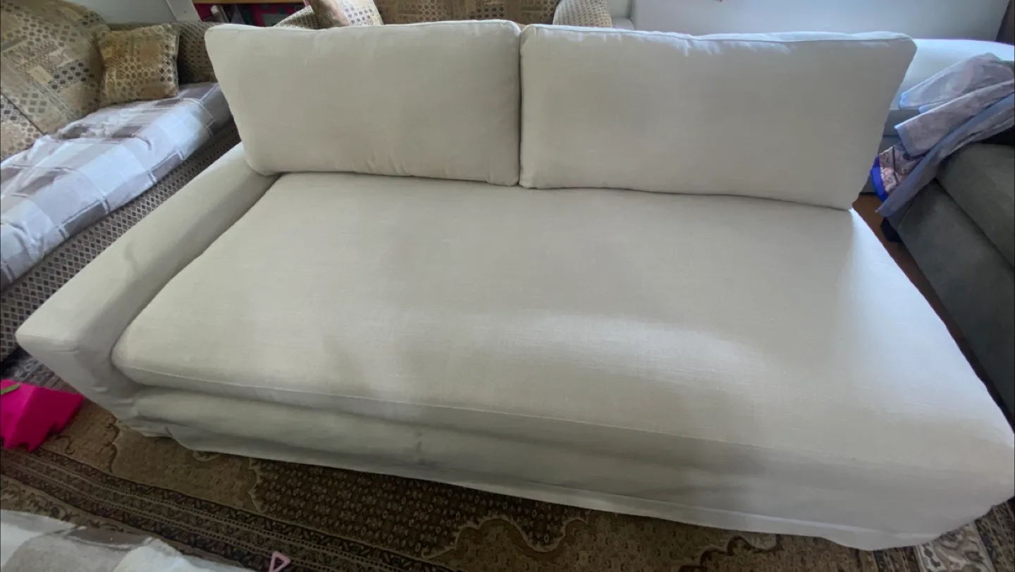 White Sectional Sofa - Great Condition! thumbnail