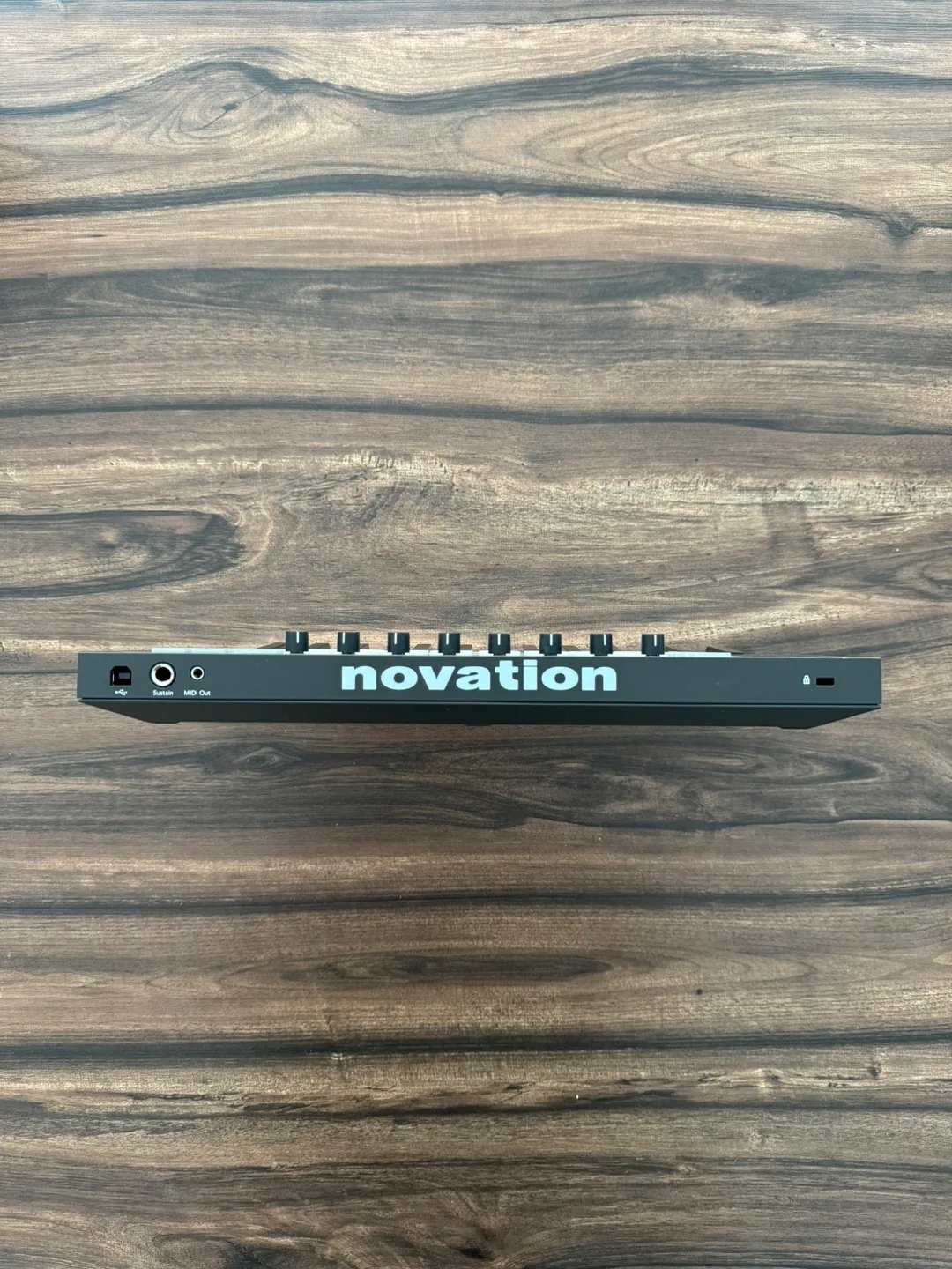 Novation Launchkey Mini MK3 MIDI Keyboard image indicator(2)