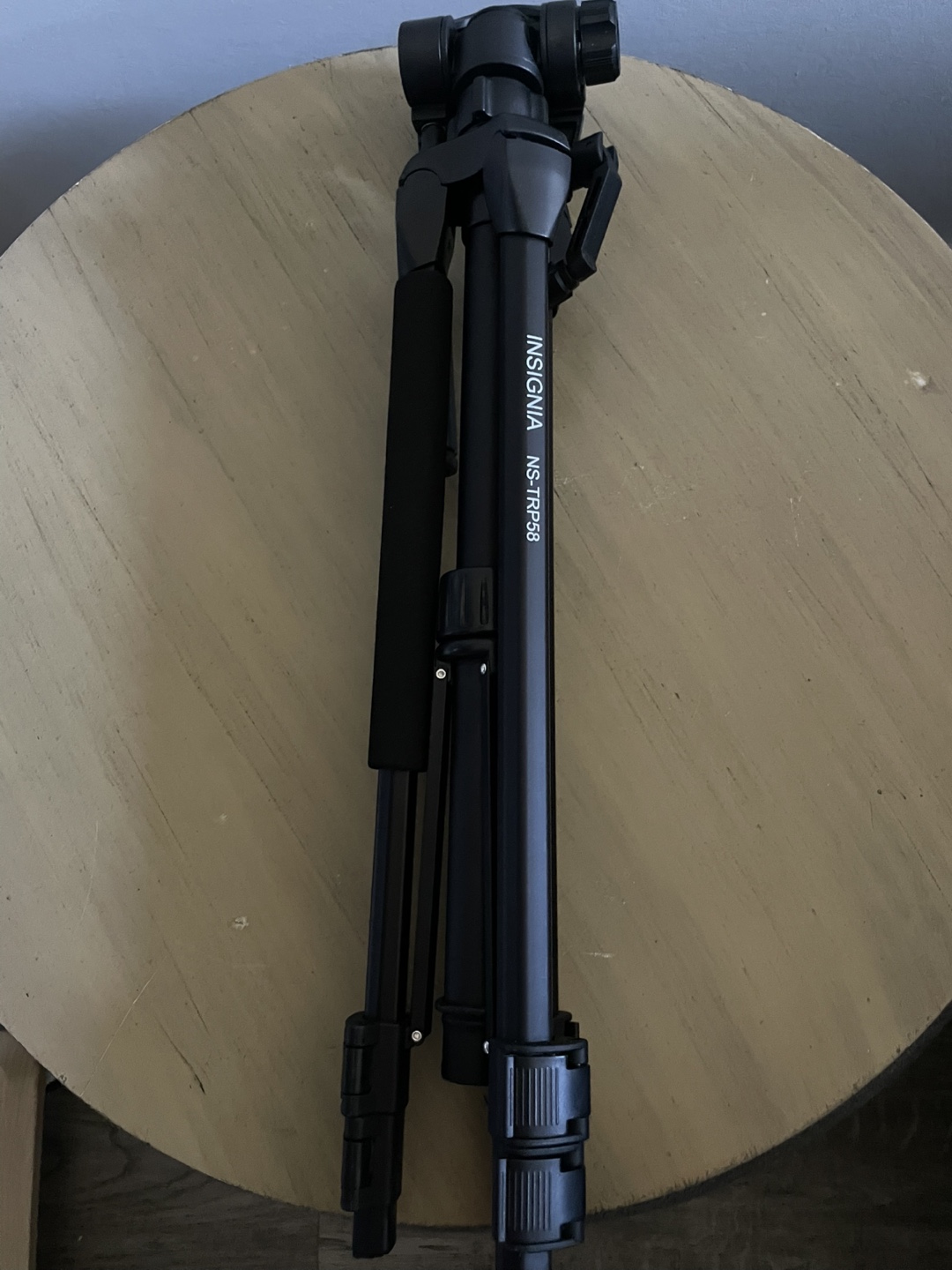 Insignia NS-TRP58 Tripod with Carry Bag - photo 4