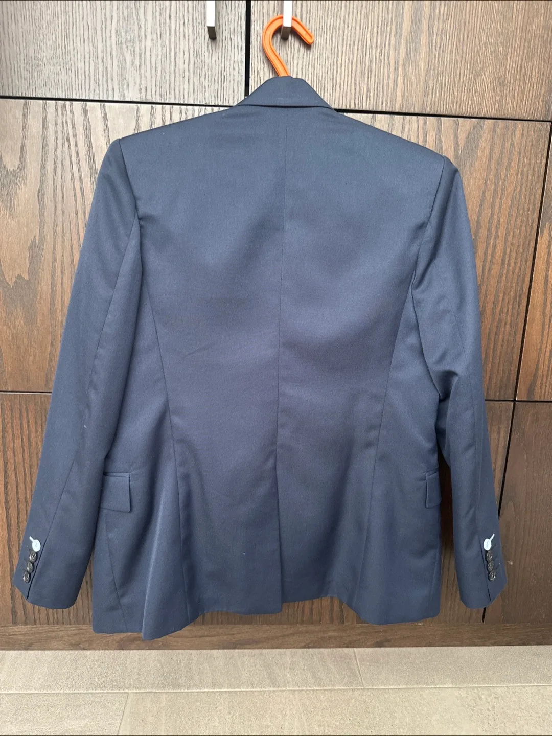 Zara Man Essentials Model Suit with vest - Size 42🇨🇦 image indicator(3)