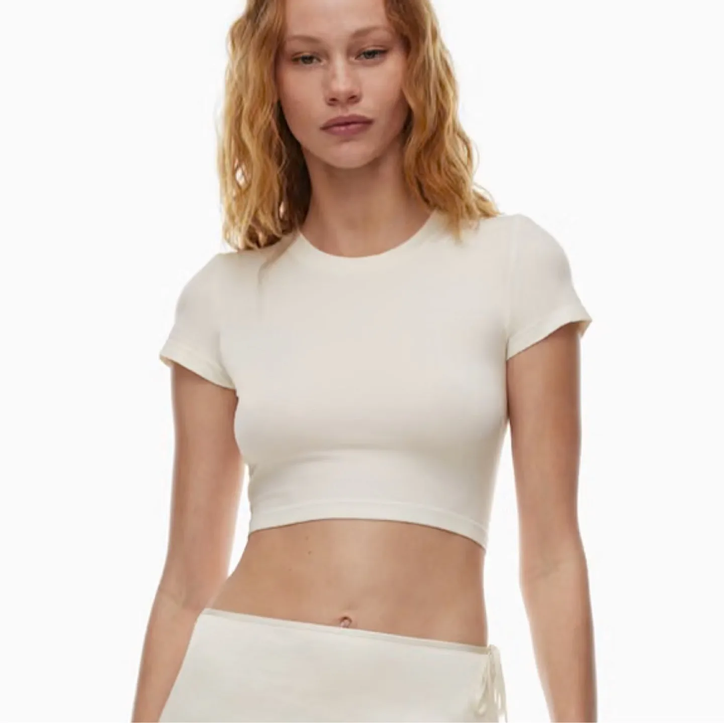 NWOT Aritzia White Seamless Cropped T Shirt Sz S thumbnail