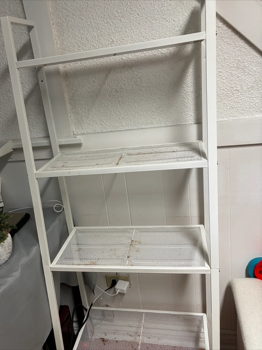 White Leaning Shelf thumbnail
