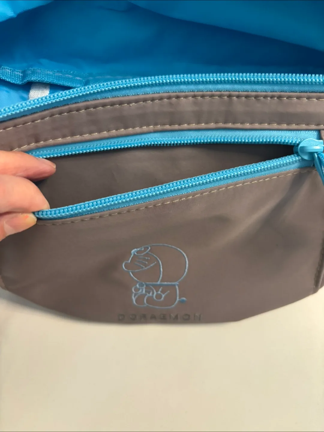 Unisex Doraemon belt bag / Fanny Pack image indicator(3)