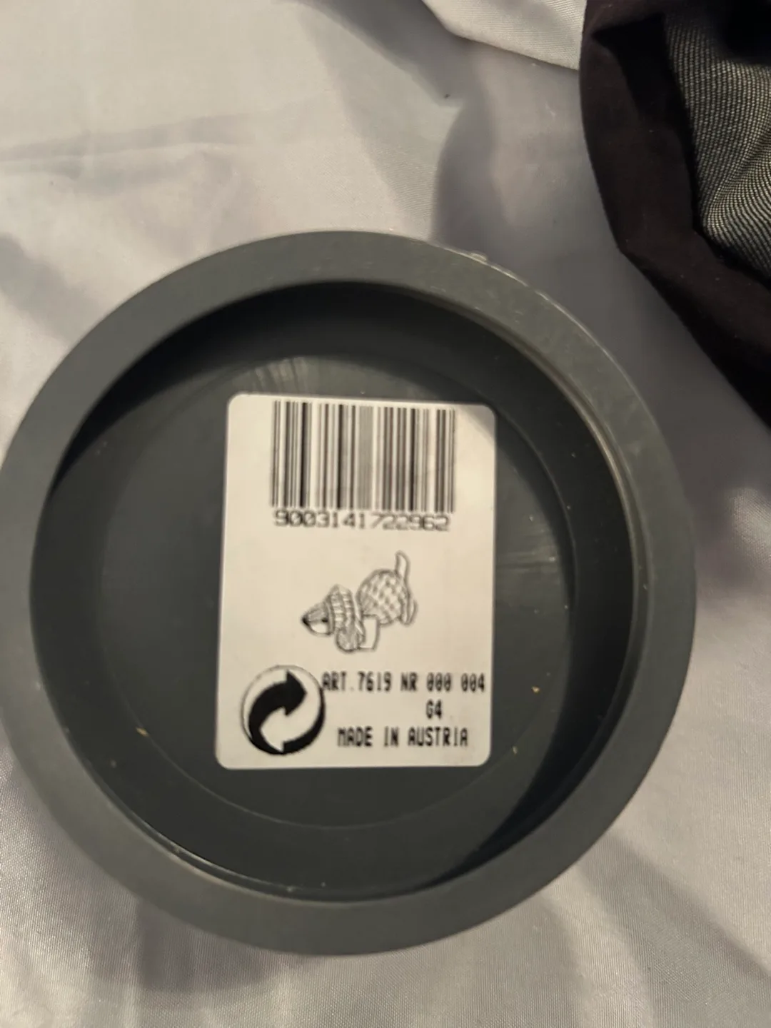 Swarovski Crystal Beagle Dog Playing Puppy Figurine image indicator(3)