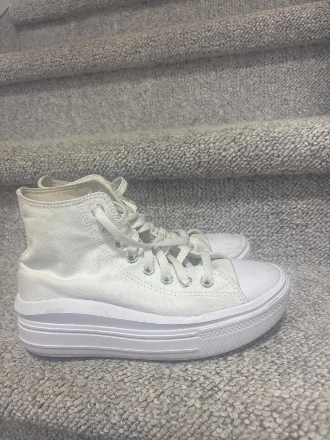 Converse All Star Move High Top - Size 7 thumbnail