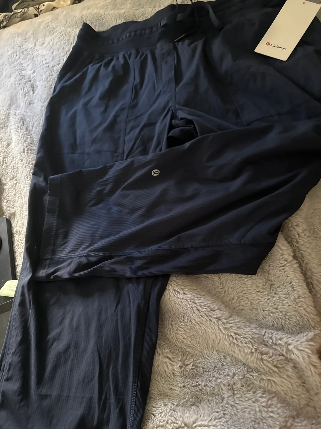Lululemon Black Jogger Pants thumbnail