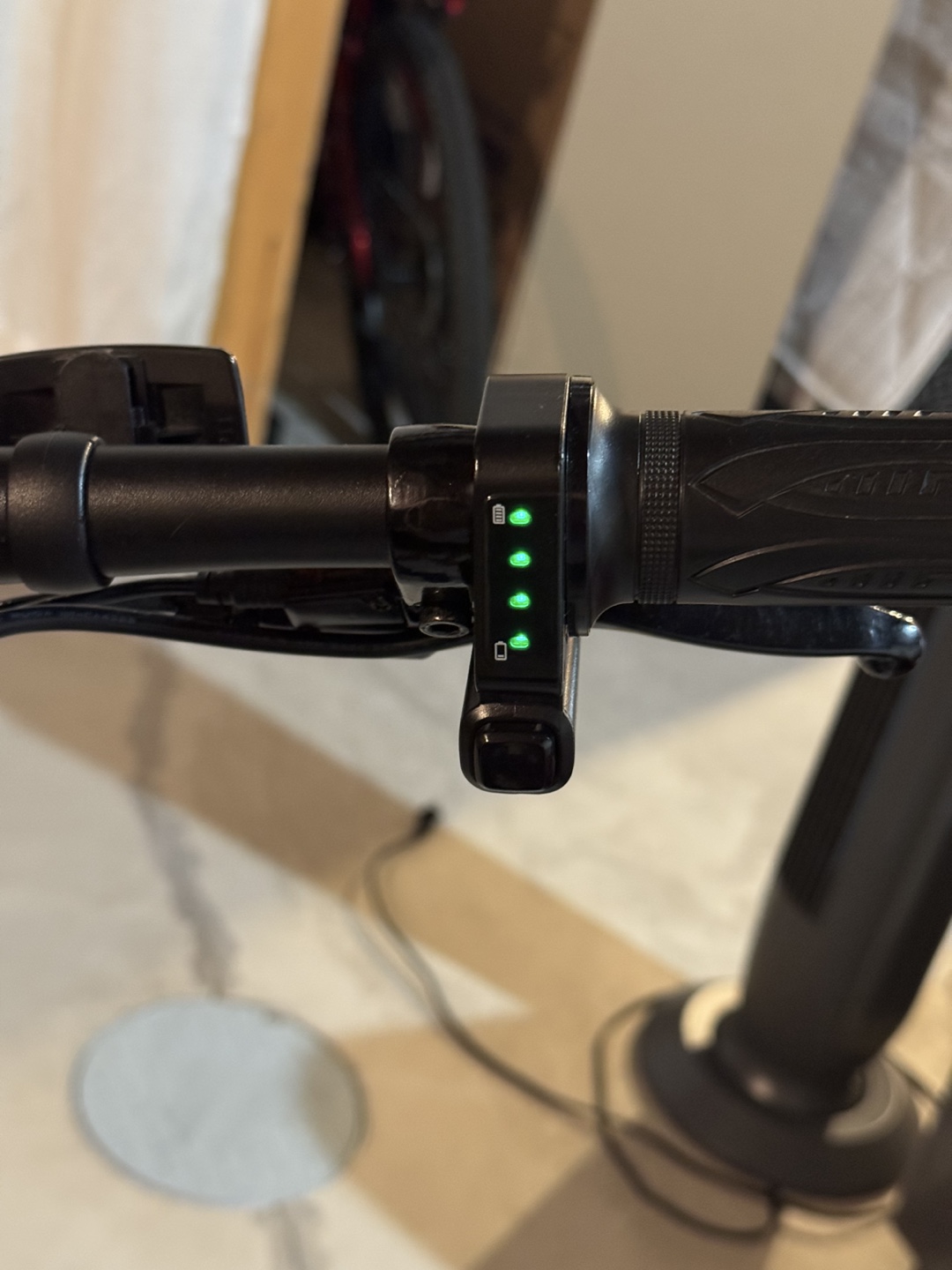 Jetson Bolt Folding E-Bike - Black - photo 3