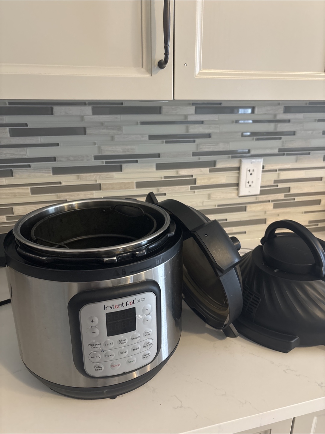 Instant Pot Duo Crisp + Air Fryer - 8 Quart