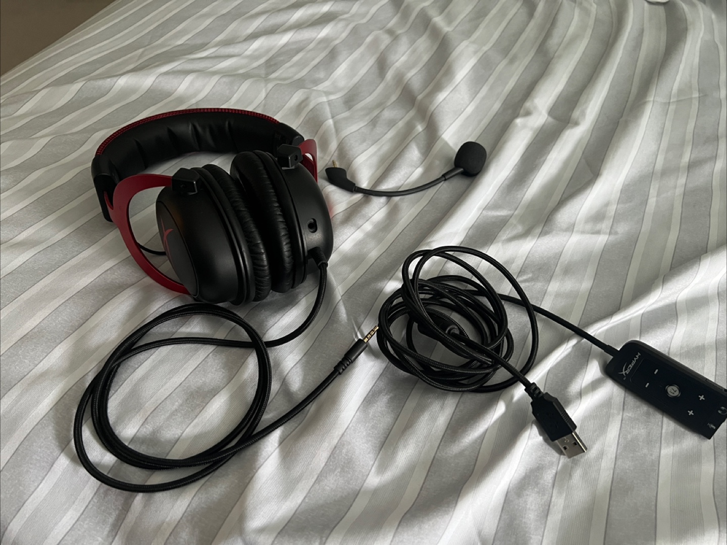 HyperX Cloud II Gaming Headset – Clean – Great Sound