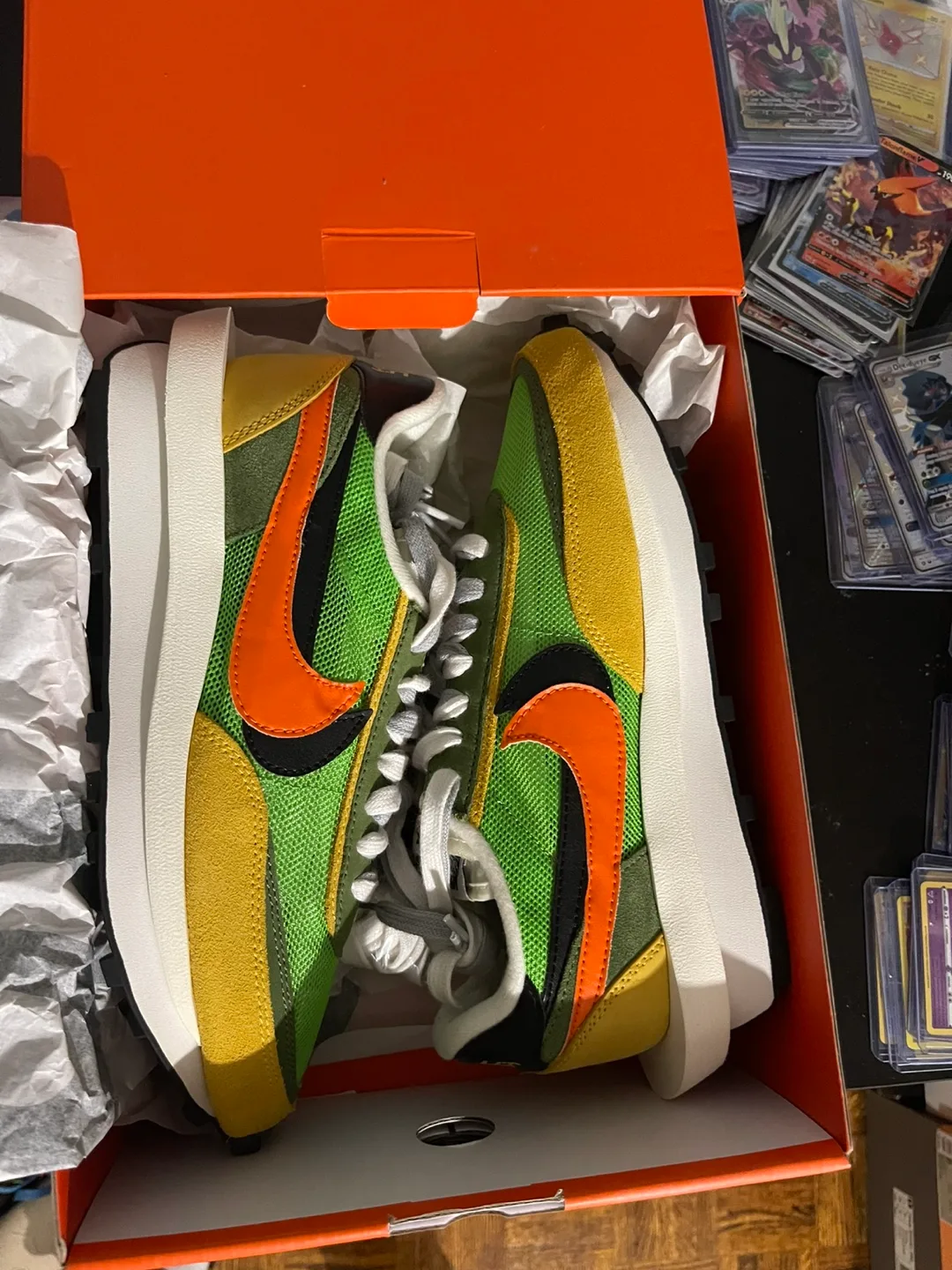 Nike LDWaffle Sacai Green Gusto Size 8.5 Women's thumbnail