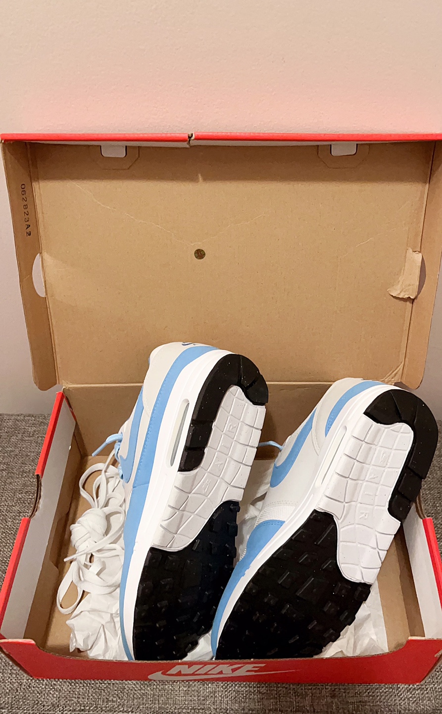 Nike Air Max 1 University Blue with Matching Shoelace - photo 3