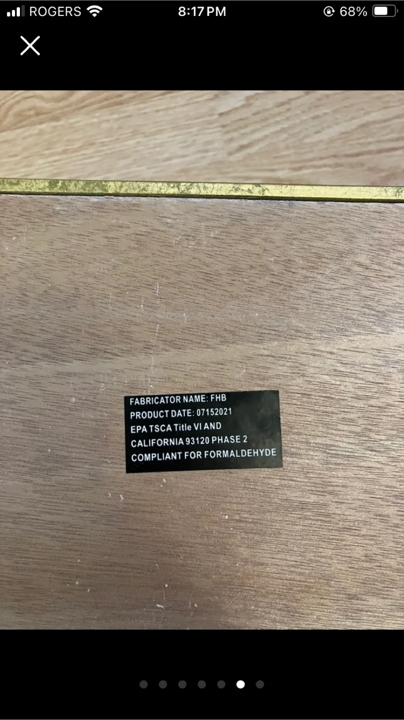 Homesense - Heart Shaped Gold and White Wall Shelf image indicator(6)