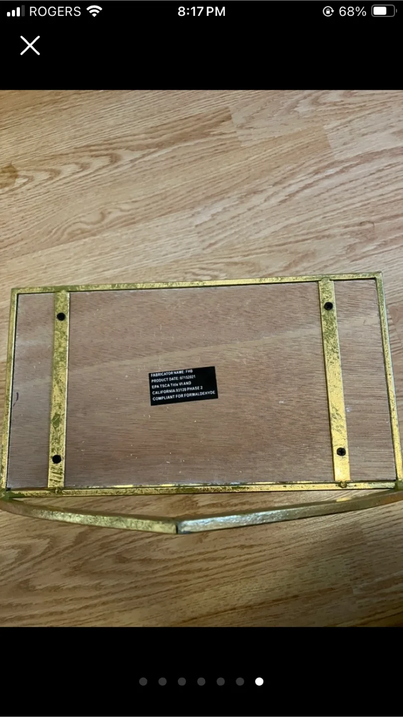 Homesense - Heart Shaped Gold and White Wall Shelf image indicator(7)