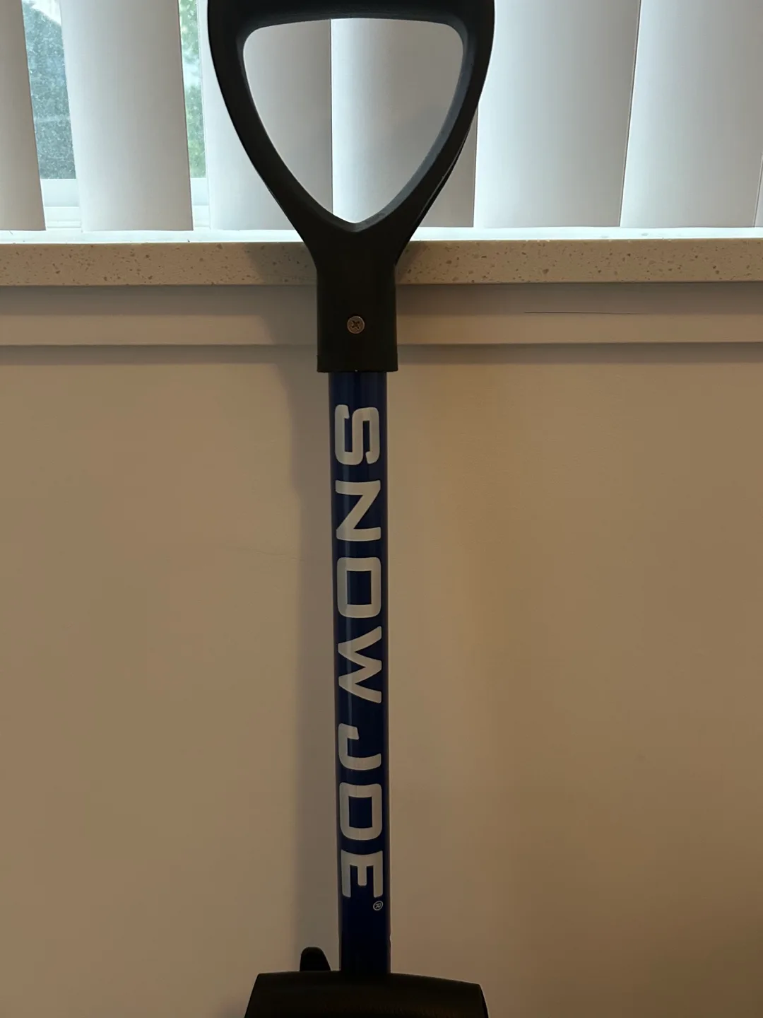 Gardening Tools Set with Cordless Trimmer and Snow Shovel image indicator(8)