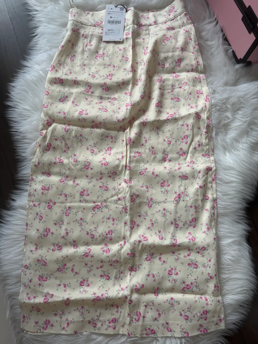 Zara Floral Print Midi Skirt - Size XS thumbnail