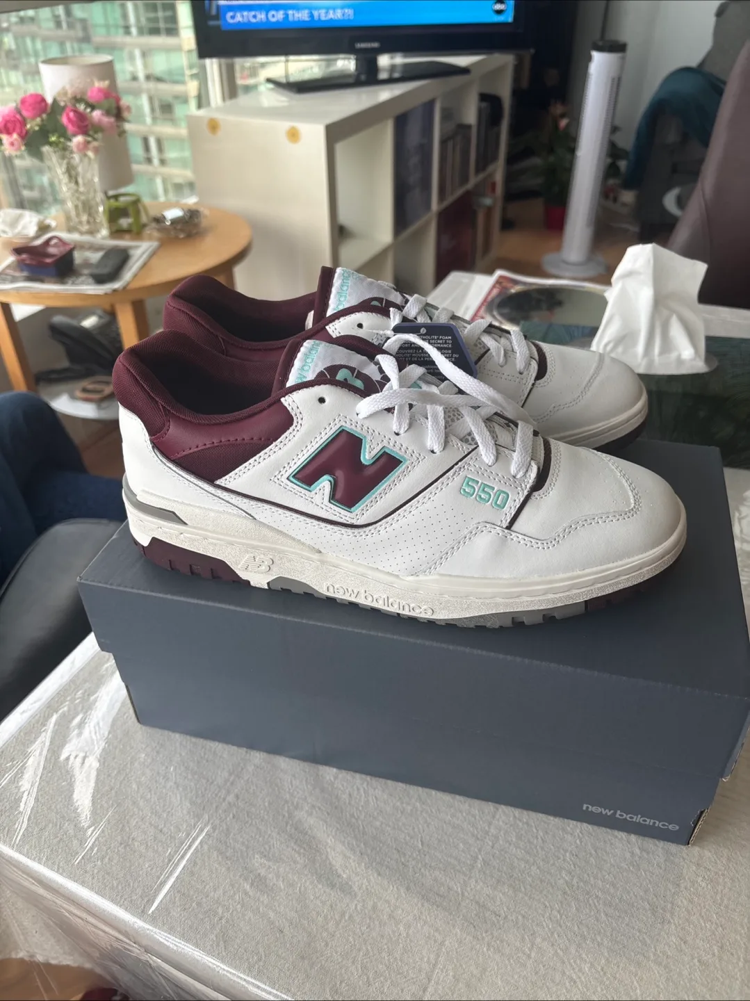 New Balance 550 White Maroon (Size: US 9) thumbnail