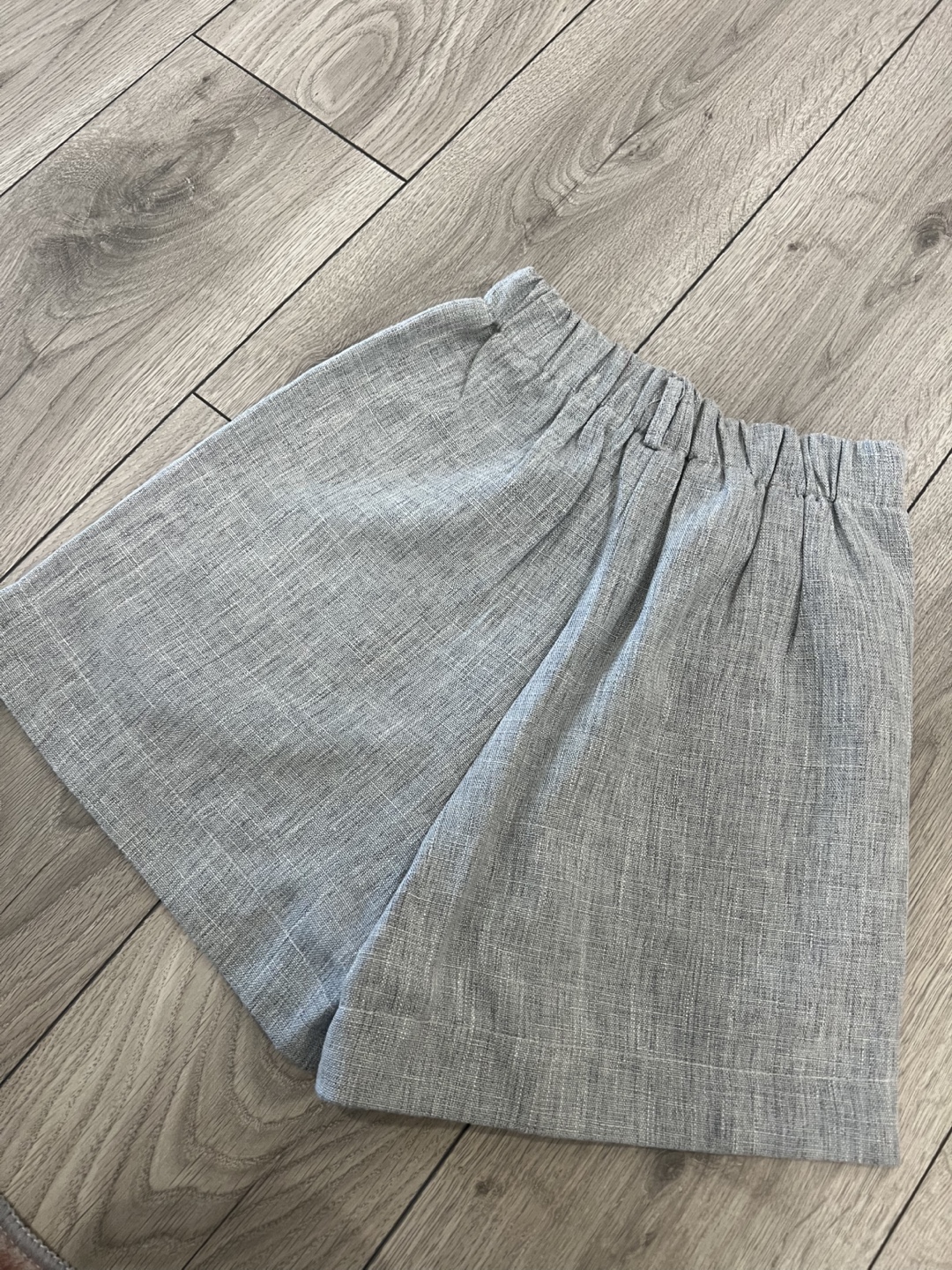Two-Piece Linen Set - Size Small - photo 3
