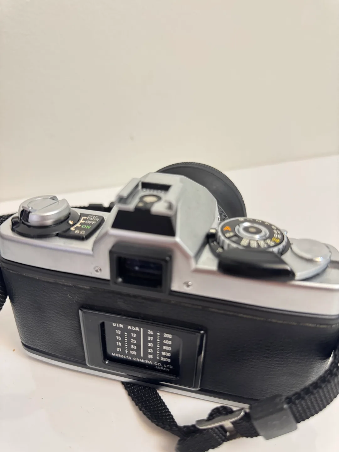 Minolta XG2 Film Camera with 50mm Lens image indicator(5)
