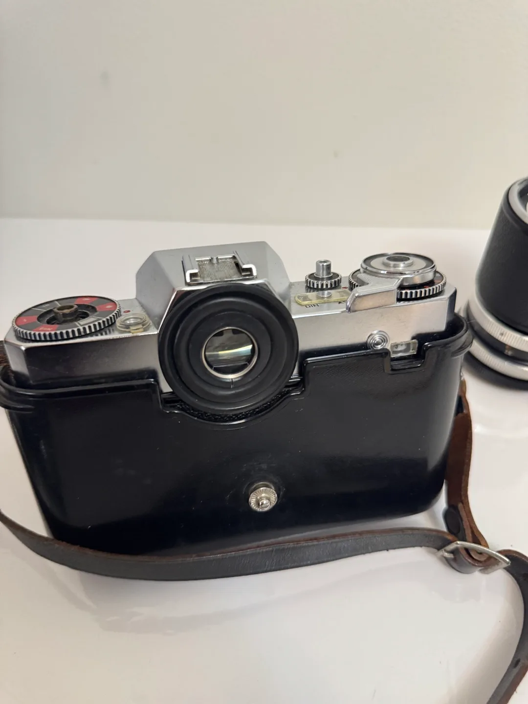 Vintage Icarex 35 S Film Camera w/ Super-Dynarex Lens image indicator(4)