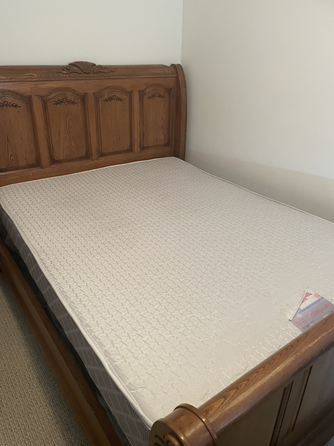 Mattress - Excellent Condition - photo 3