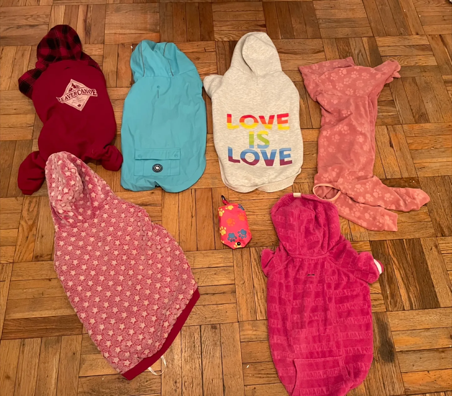 20” Dog Clothing Lot thumbnail