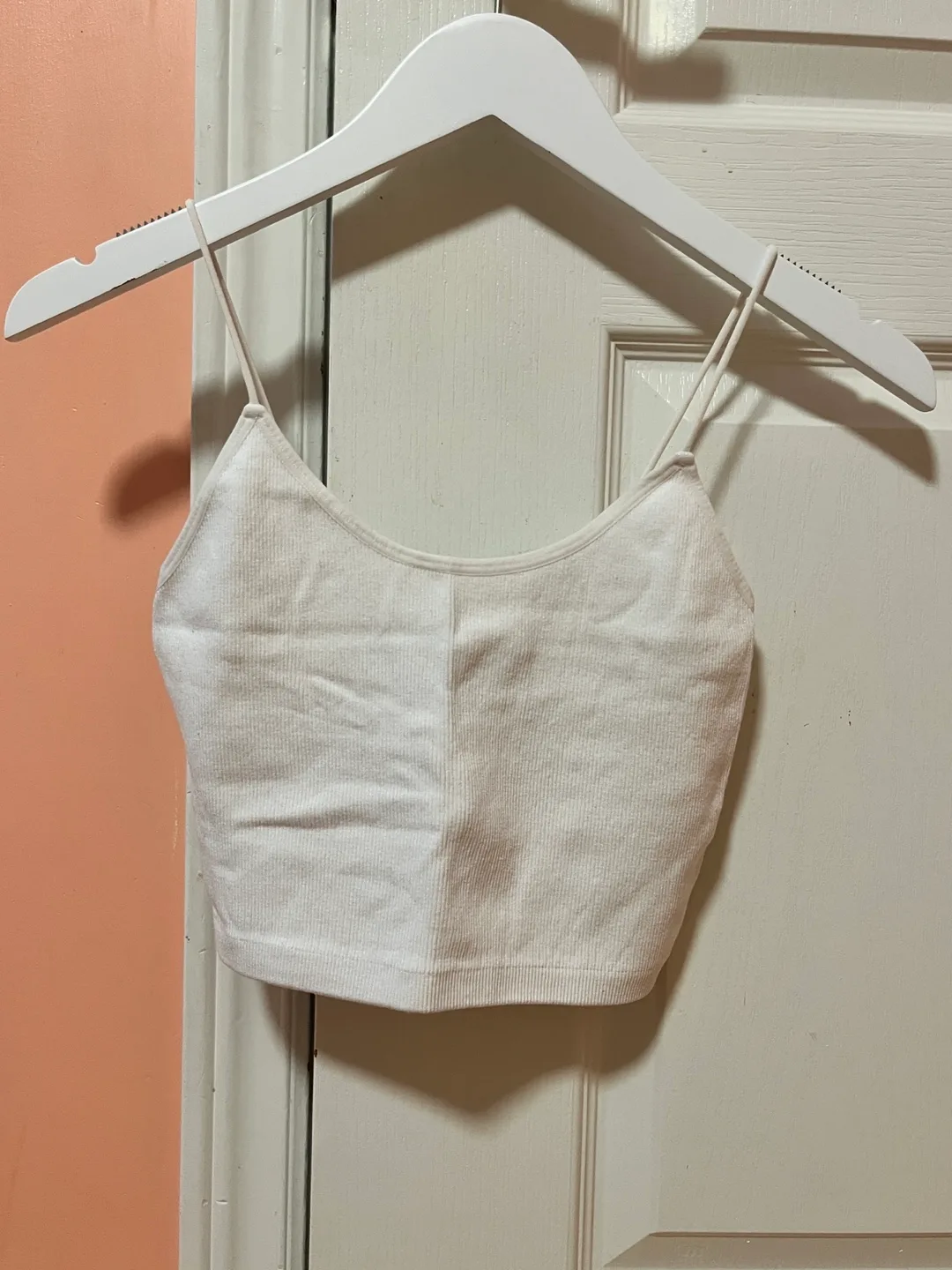 H&M White Cropped Tank Top - size L thumbnail
