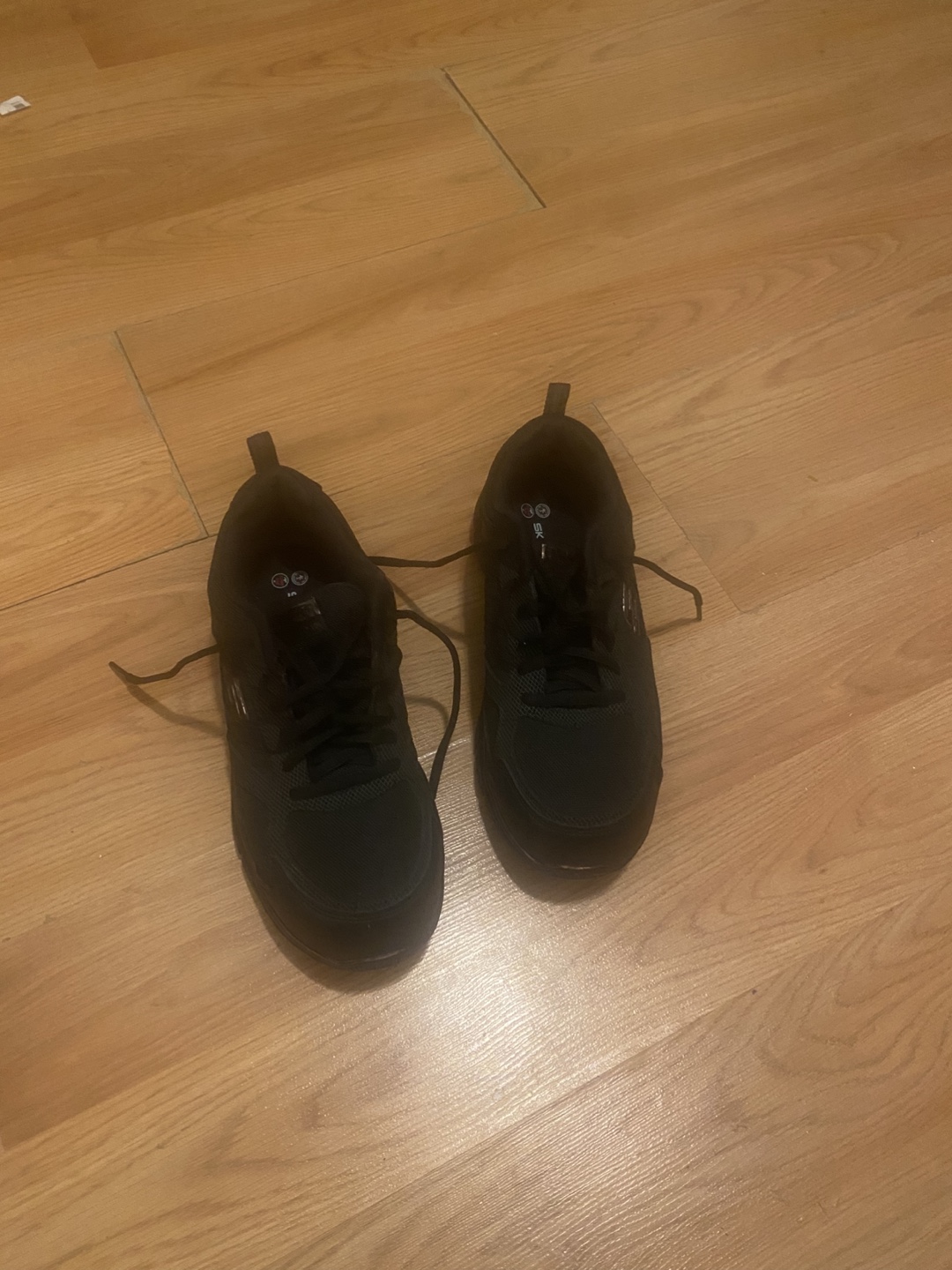 Skechers Slip Resistant Work Shoes - US 7 - photo 2