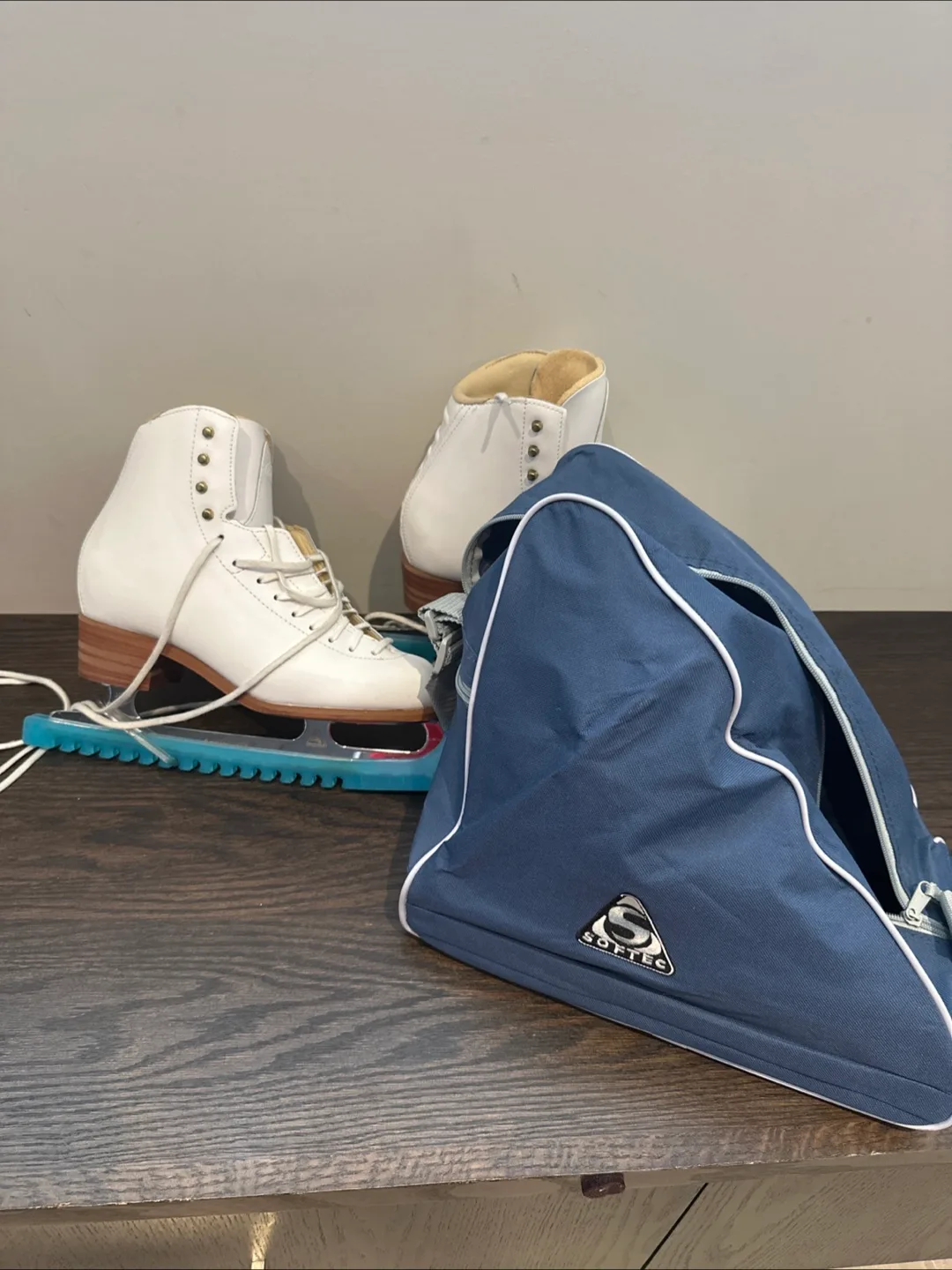 GAM Ice Skates - Size 10C🇨🇦 image indicator(5)