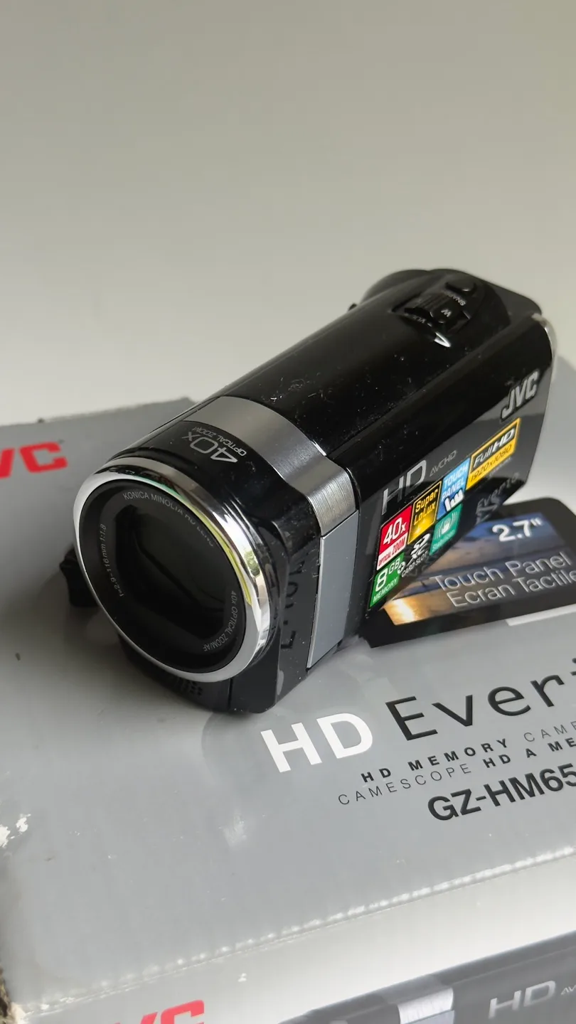 JVC Everio GZ-HM650 HD Camcorder thumbnail