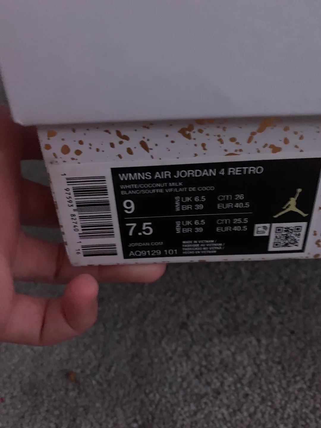 Air Jordan 4 white coconut milk image indicator(2)