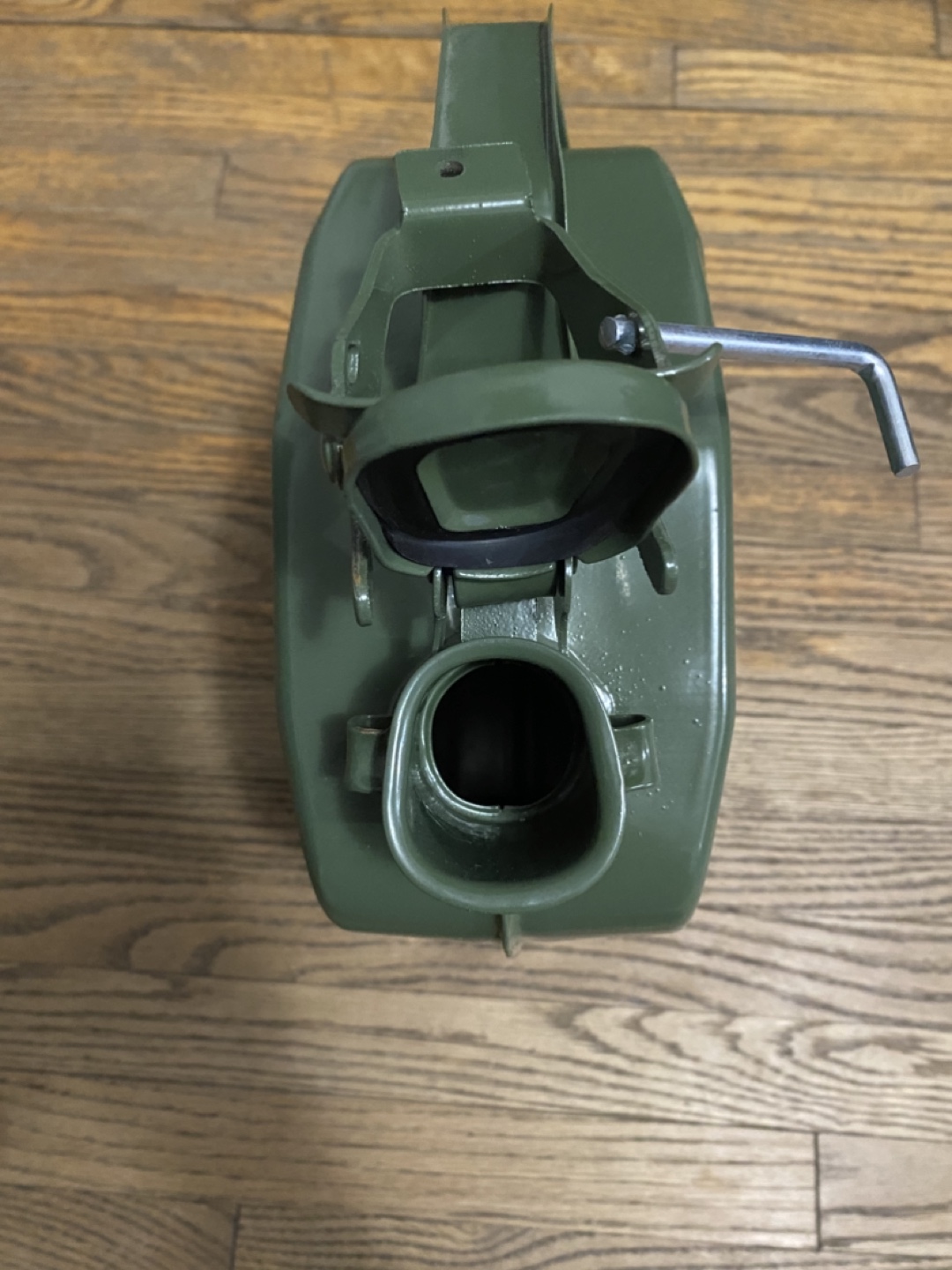 5L Olive Green Metal Jerry Can - photo 3