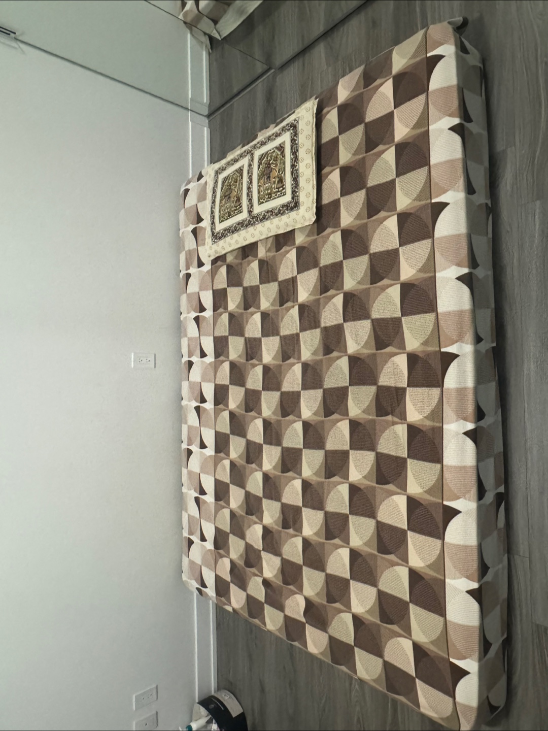 Queen Size Mattress with Pillow