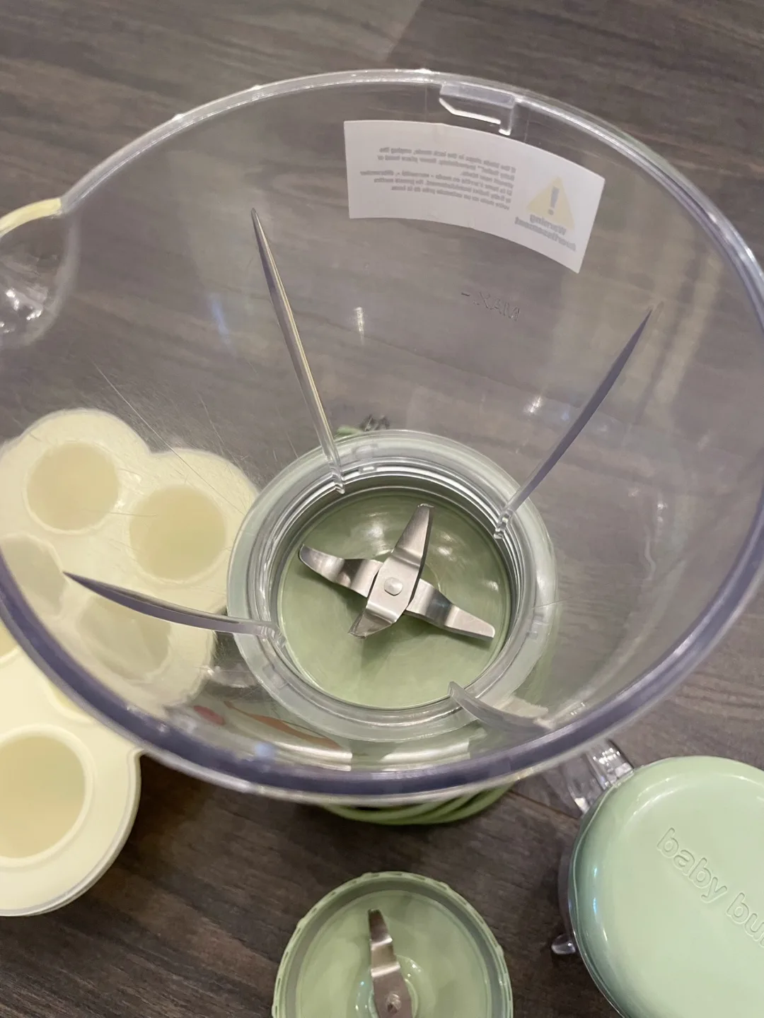 Excellent Condition Nutribullet Baby Food Blender + Book image indicator(2)