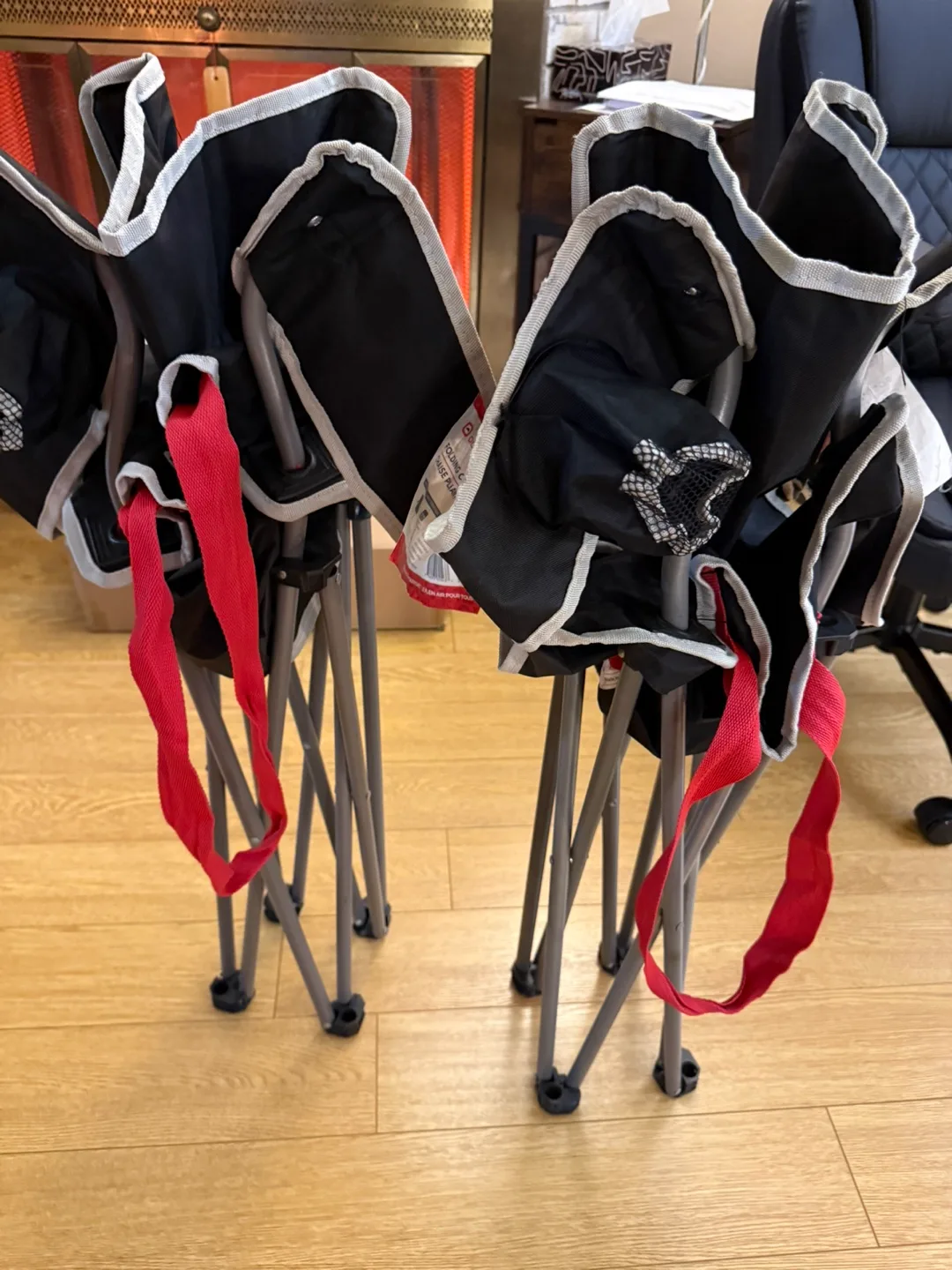 Outbound Portable Camping Chairs. Set of two. $20 for both 🇨🇦 thumbnail
